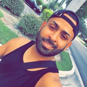 Meet your Posher, Alex joel